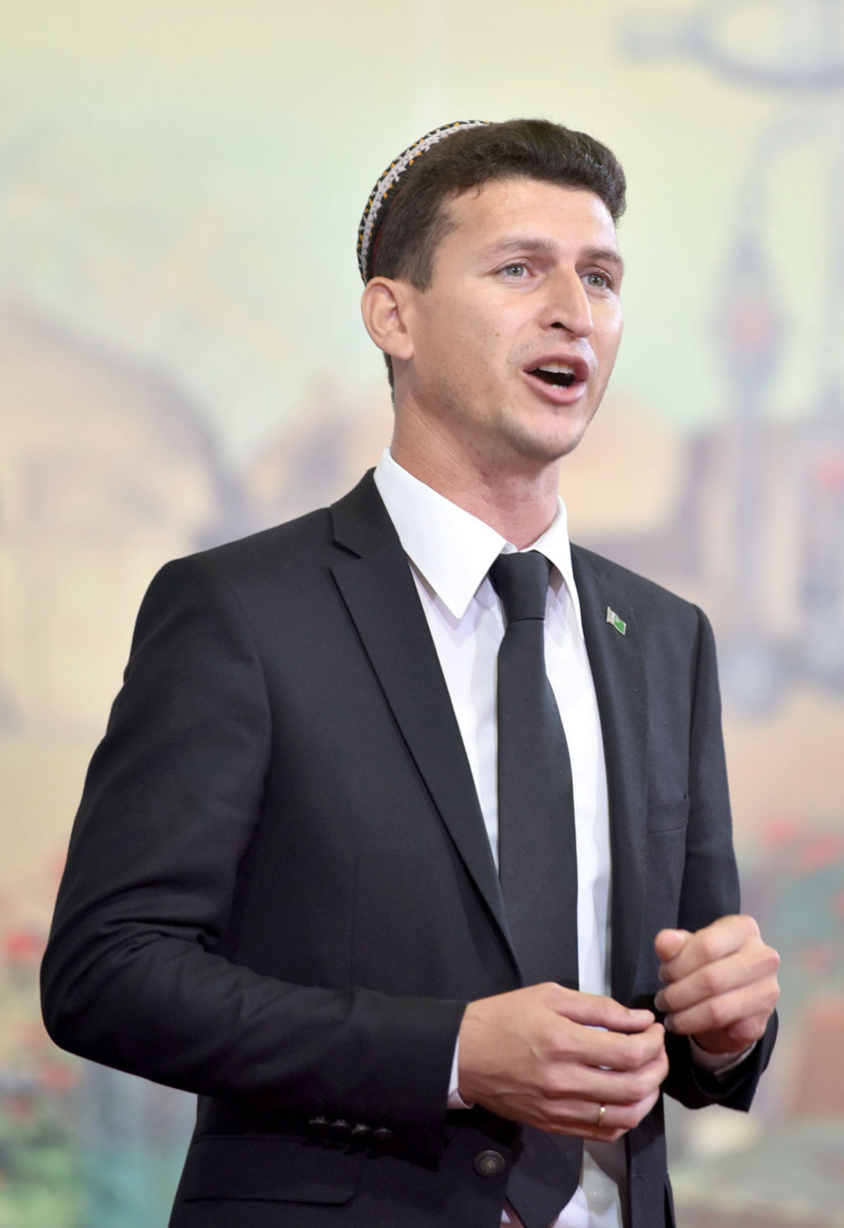 Milli konserwatoriýada aýdymçylaryň bäsleşigi: täze atlar, şowly çykyşlar