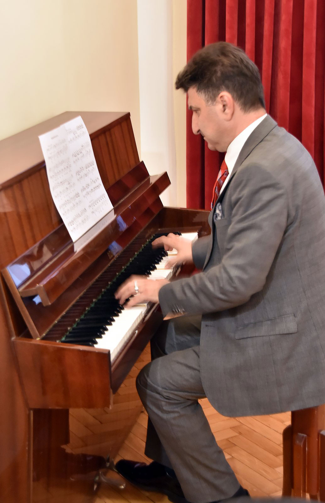 Мужеству забвения не бывает: вечер памяти Геннадия Бабикова, Эдуарда Асадова и Вели Мухатова