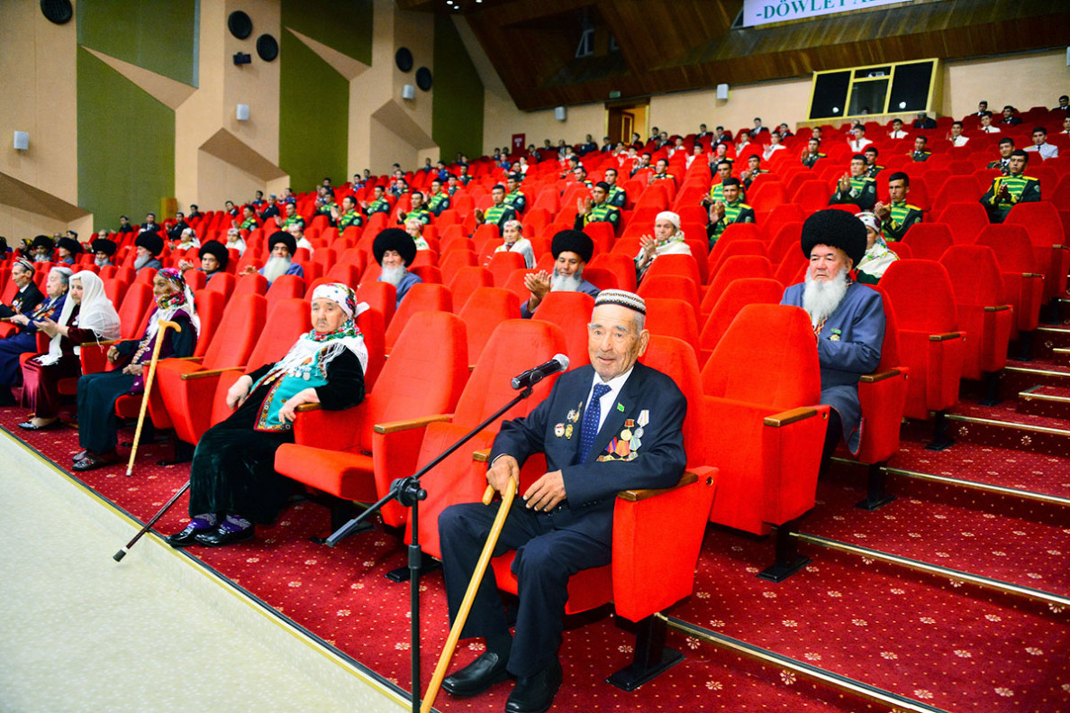 Beýik Watançylyk urşunyň weterany Rejep Gylyjow: hatyra ýollary bilen