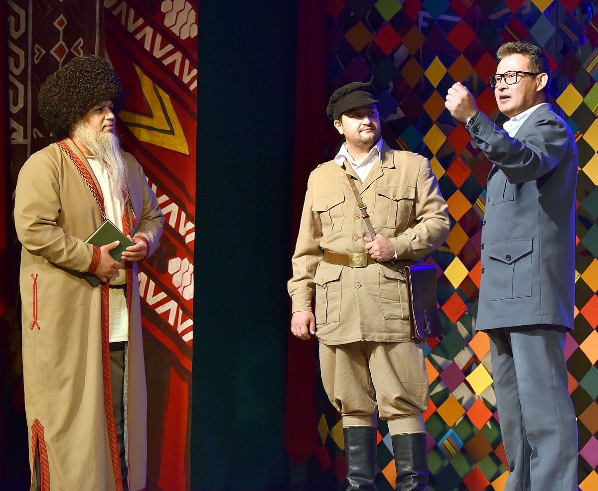 Махтумкули и духовный мир туркмен: Пушкинский театр представил новую работу