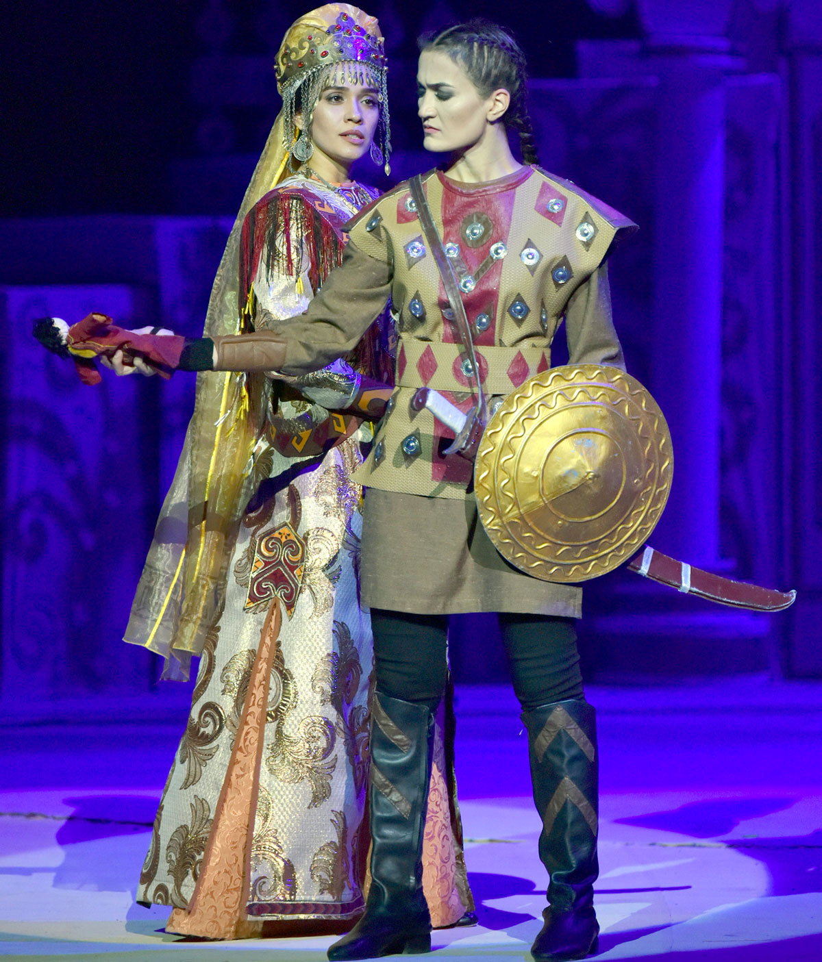 Легенда о тополе и семейное счастье - в спектакле-притче Главного драматического театра