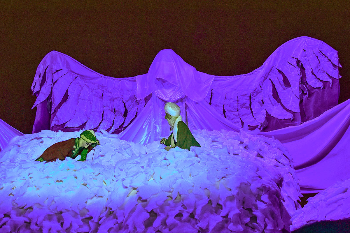 Диалог эпох и сказание о Джелалетдине: конкурсные работы театра кукол и балканского драмтеатра