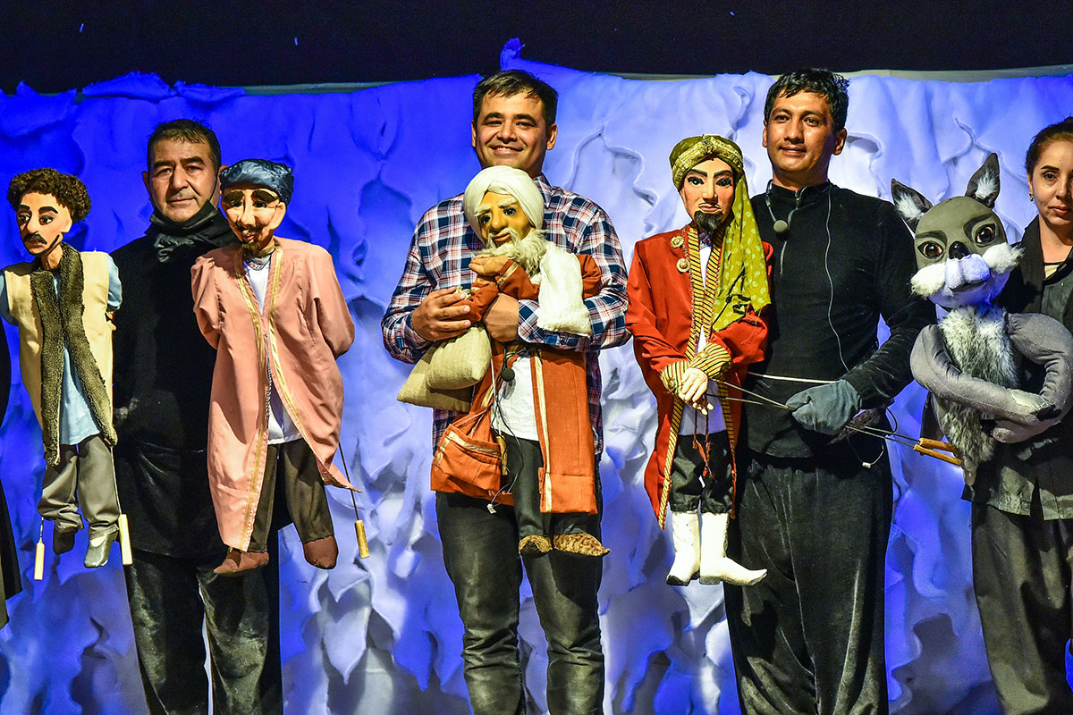 Диалог эпох и сказание о Джелалетдине: конкурсные работы театра кукол и балканского драмтеатра