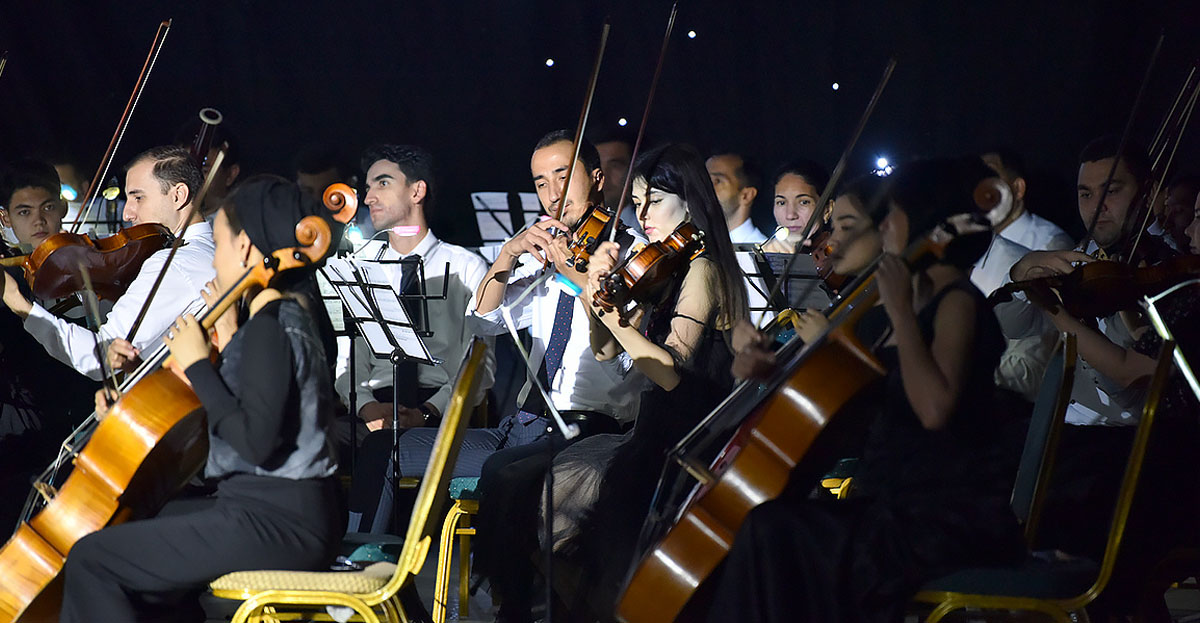 Маленький принц, Сен-Санс, Дебюсси и Равель: новую программу представил оркестр Расула Клычева