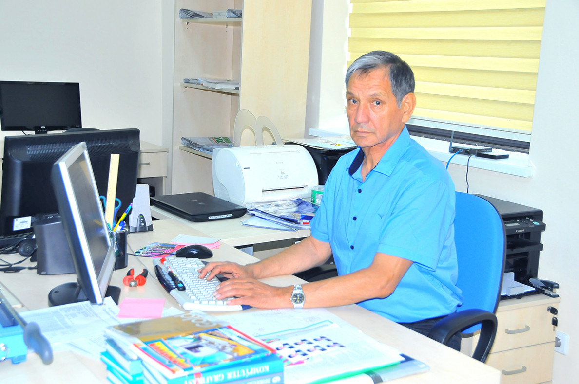 Kadryň dramaturgiýasy:  dokumental filmleriň režissýory Sapar Mollanyýazow öz hünäri  we başgalar hakda