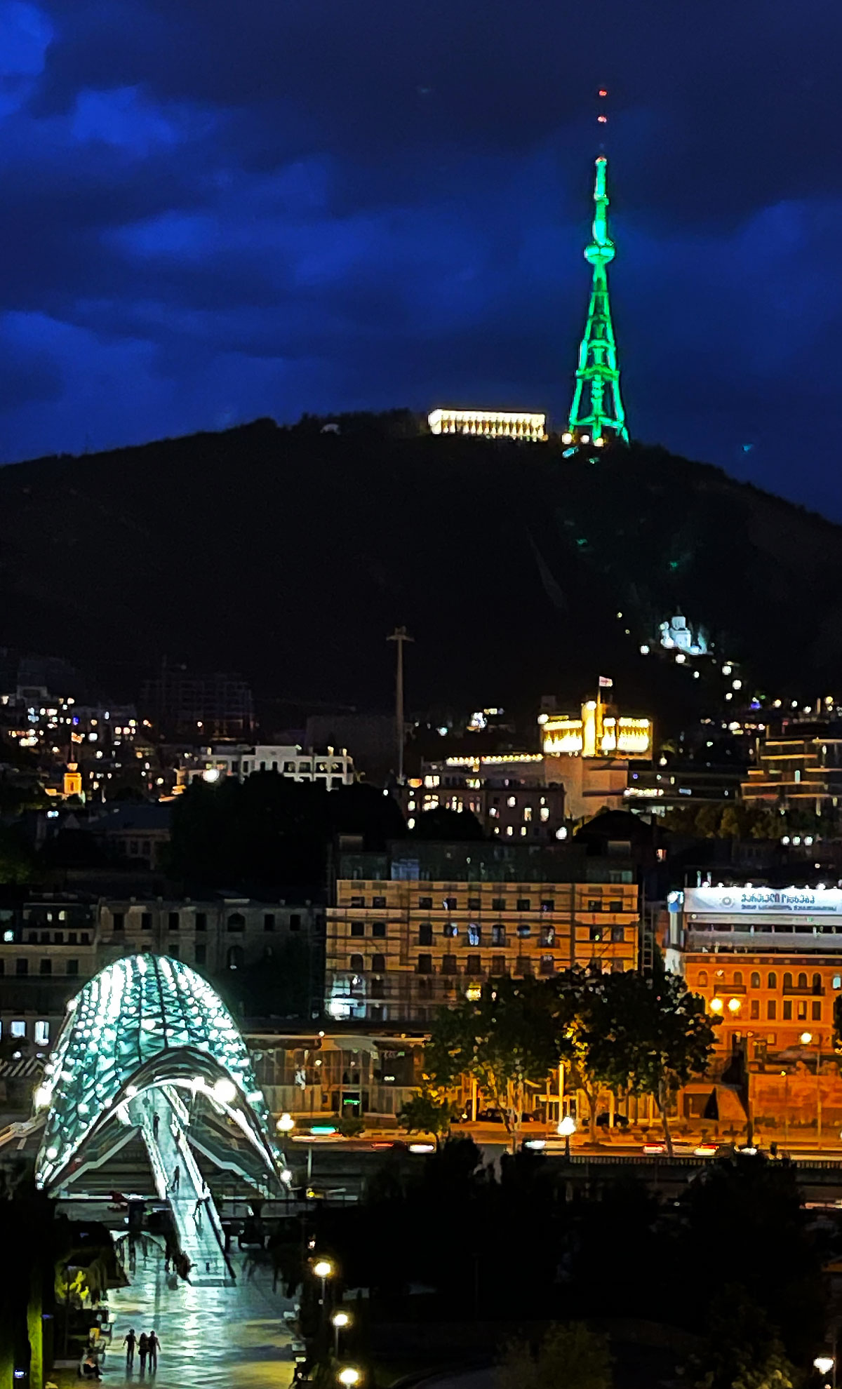 Tbilisi TV Tower shines with color of Turkmen flag