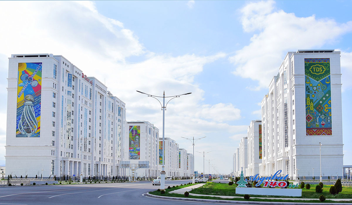 Названы победители студенческих конкурсов в честь 140-летия Ашхабада