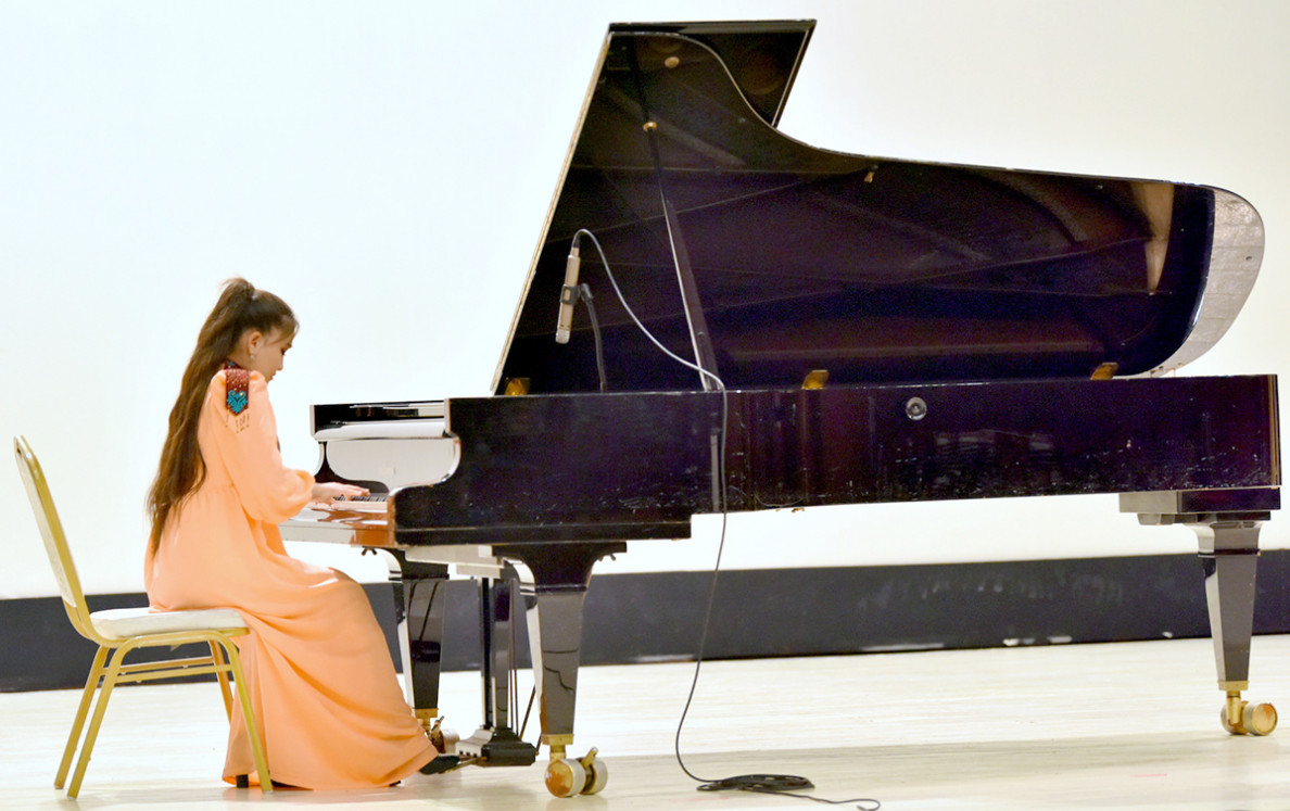 Bahar kalplarda nagma kakýar: Aşgabatda GDA halklarynyň aýdym-sazlary ýaňlandy