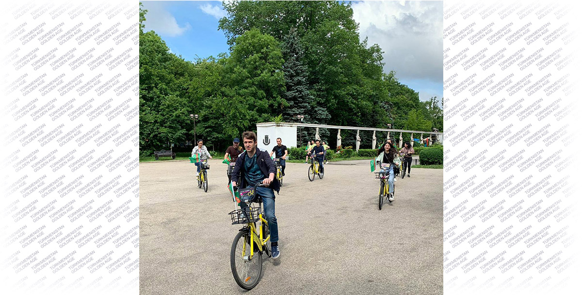 В Бухаресте и Тбилиси состоялись велопробеги, организованные диппредставительствами Туркменистана