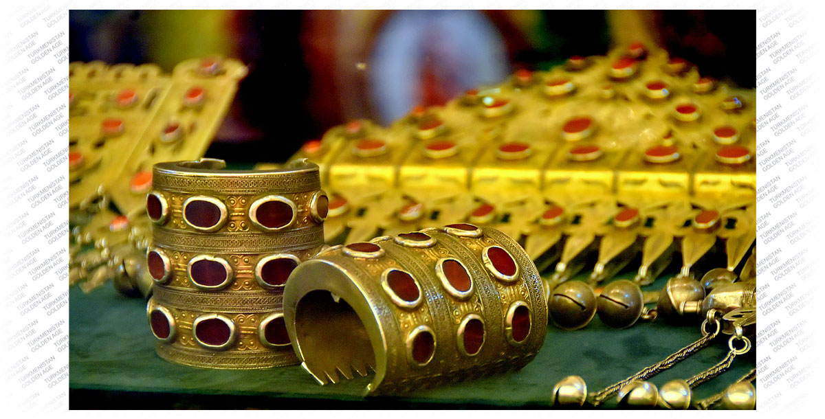 Türkmen halylary adamzadyň medeni mirasynyň merjenidir