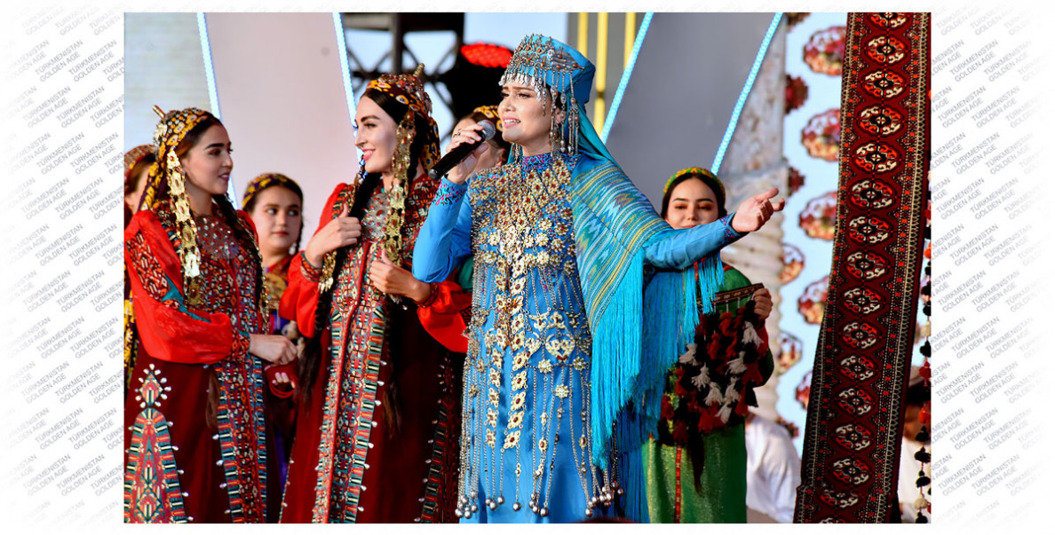 Exhibition and conference, honoring of masters and concert: Celebration of Turkmen Carpet Day