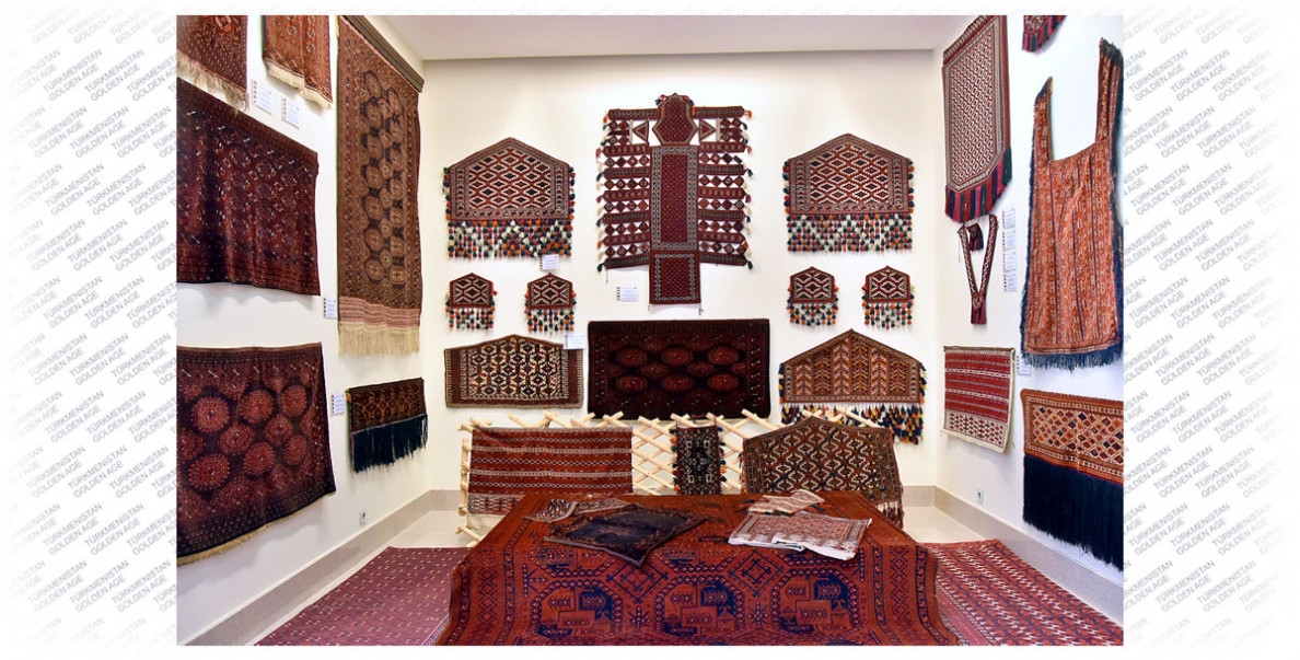 From the history of Turkmen carpet: “They have no analogue in the world…”