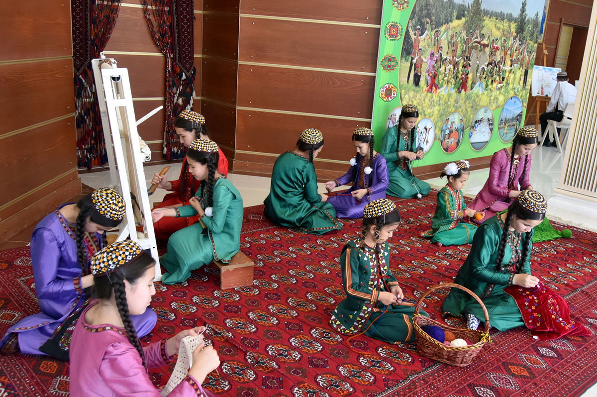 Çagalary goramagyň halkara güni  mynasybetli dabaralar