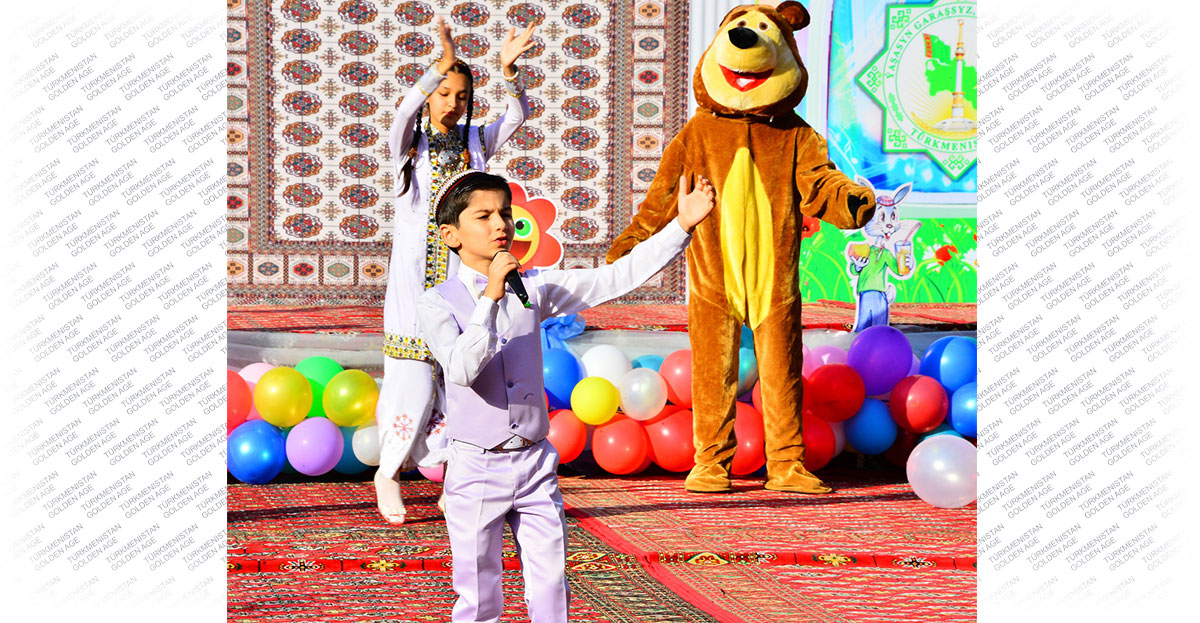 Children of the country go to recreation centers for vacation in Turkmenistan