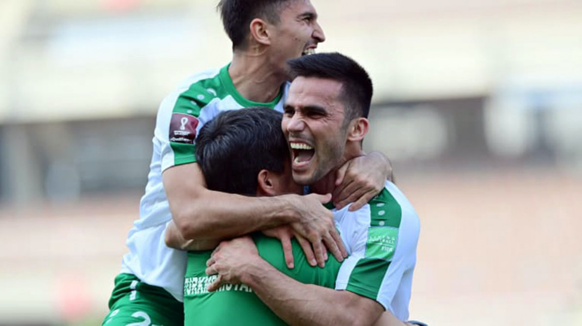 Turkmen football players take over Lebanese team in qualifying match for 2022 World Cup