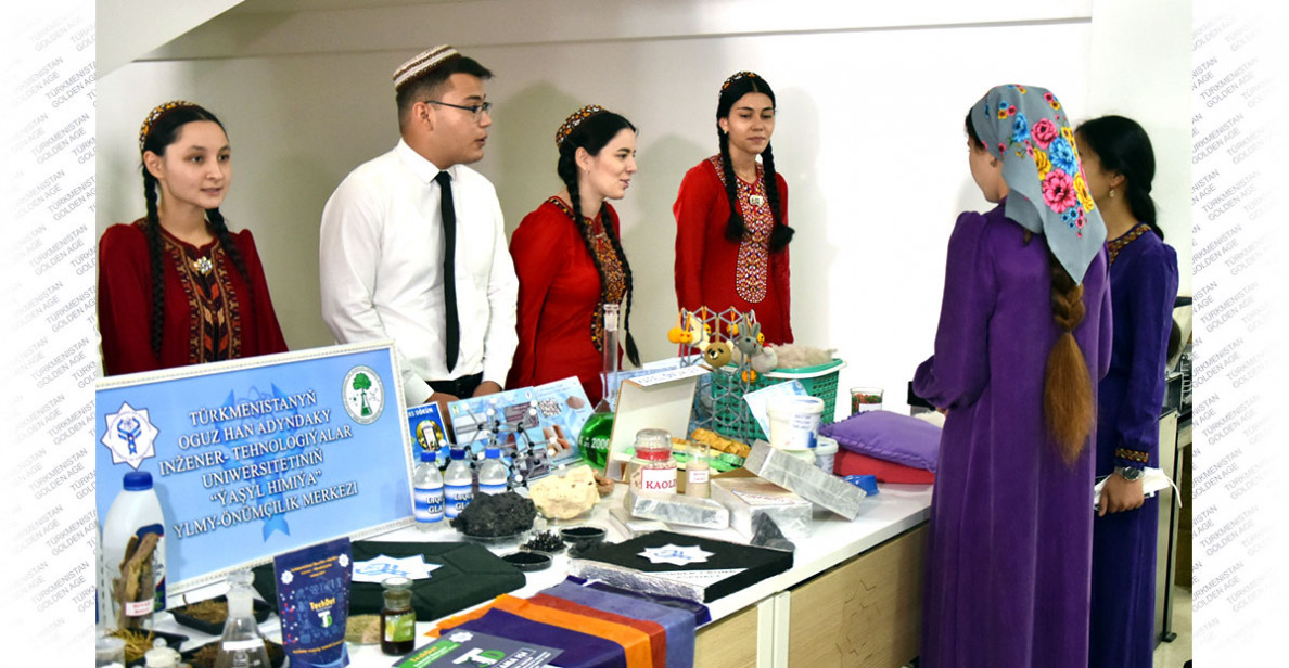 Turkmen scientists celebrate professional holiday