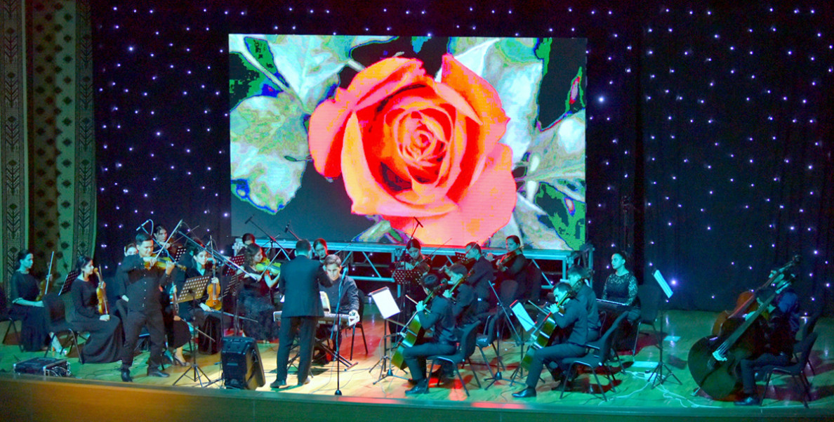 Takhir Ataev's Orchestra: Vivaldi + Richter