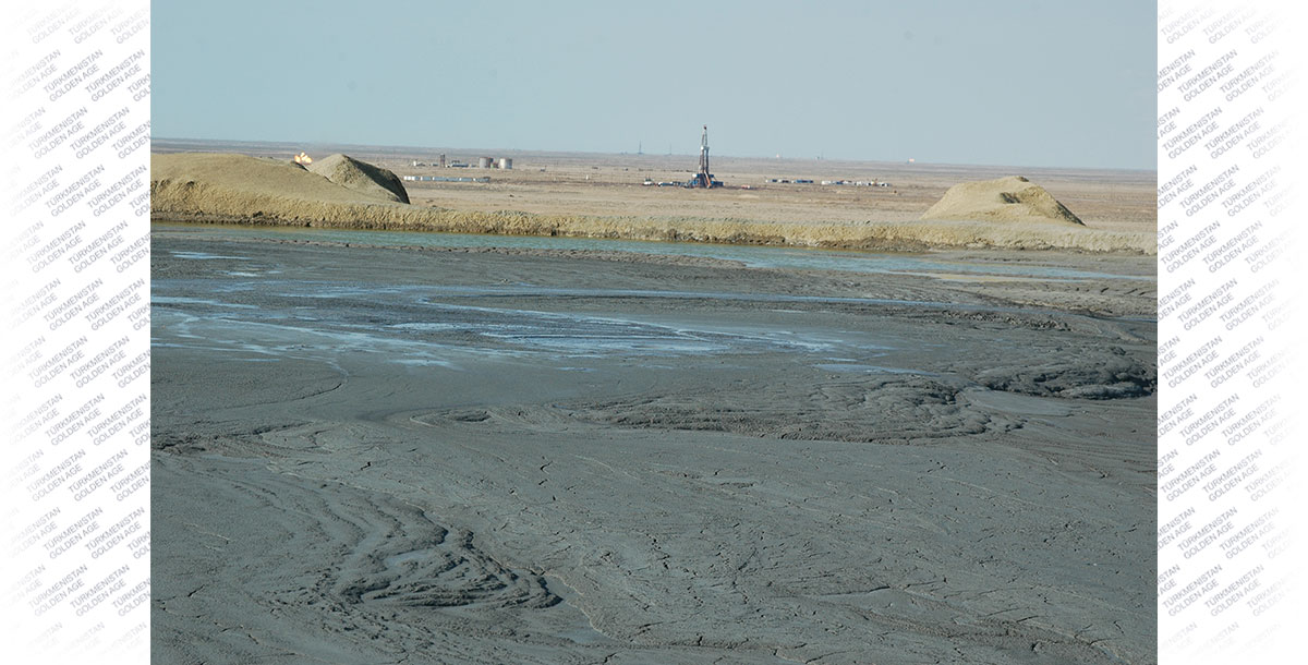 Грязевые вулканы - живое дыхание земли…