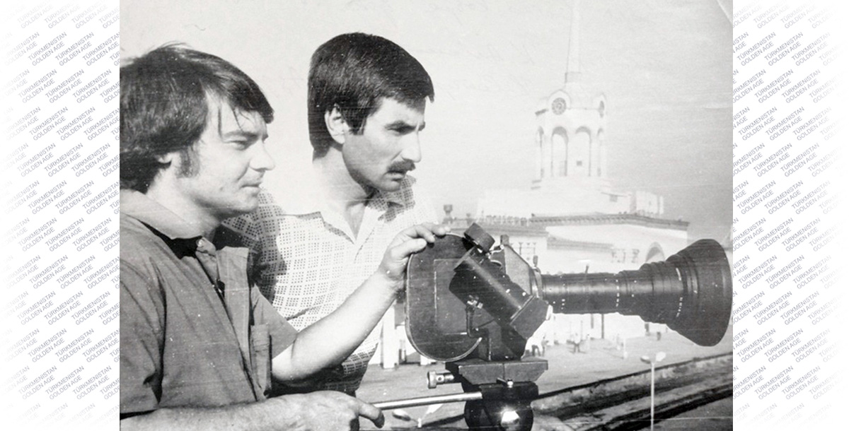 Türkmen haly sungatynyň gymmatly eserleri: «Türkmen kalbynyň» döredilen gününiň 80 ýyllygyna