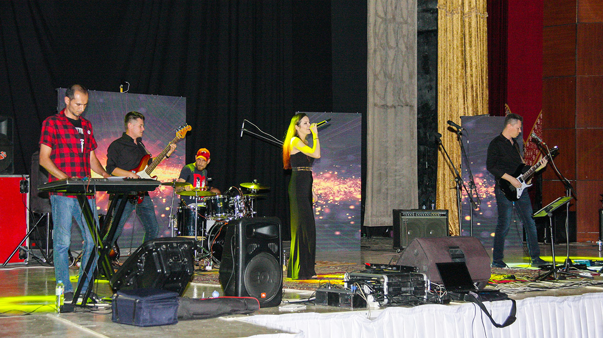 В Ашхабаде прозвучали песни Виктора Цоя