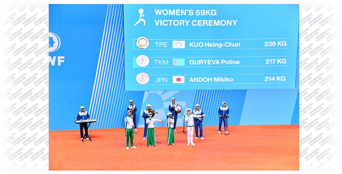 President Gurbanguly Berdimuhamedov awarded the first Olympic medalist in the history of independent Turkmenistan