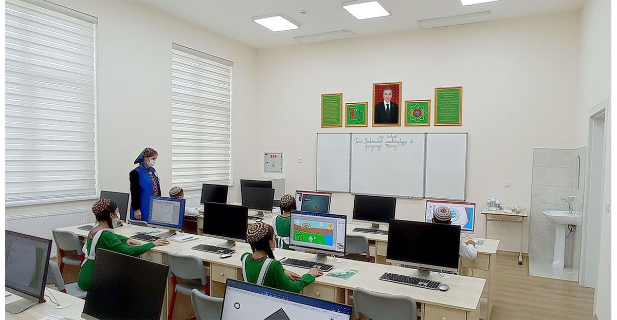 Школе присвоено имя воина и педагога Аннака Сахетмурадова