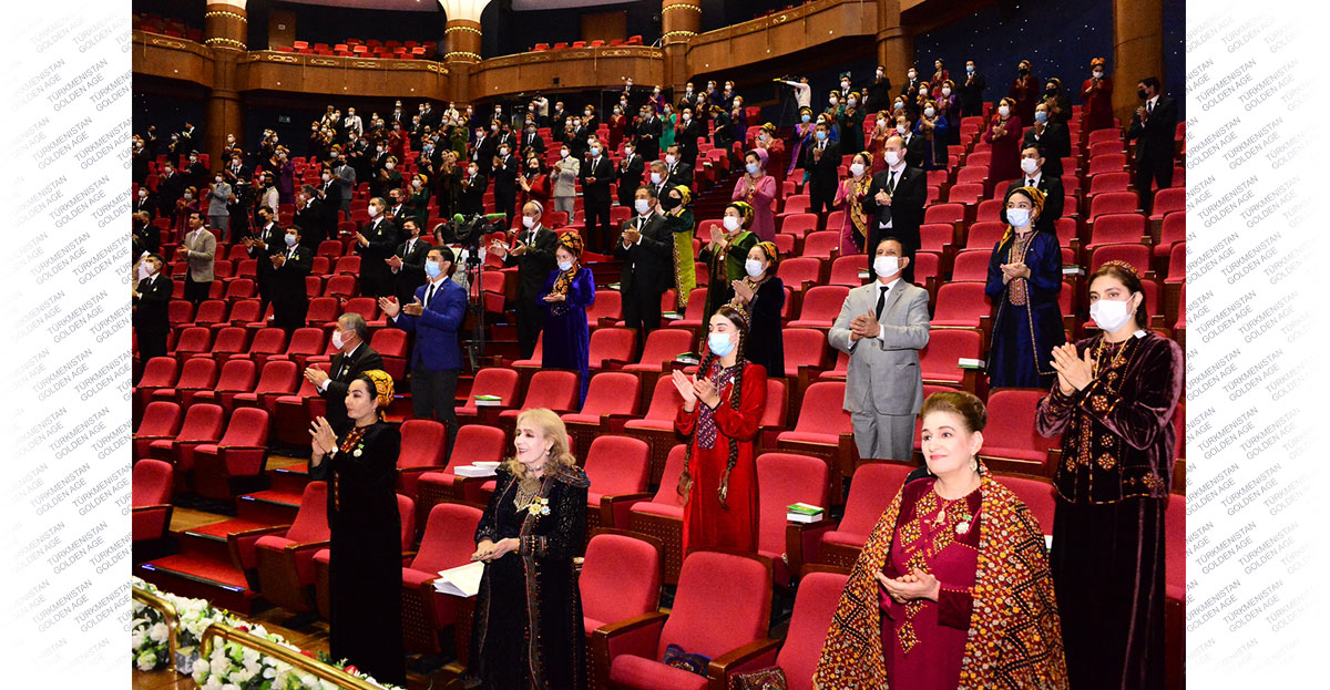 Награды Родины –  за вклад в развитие страны и общества