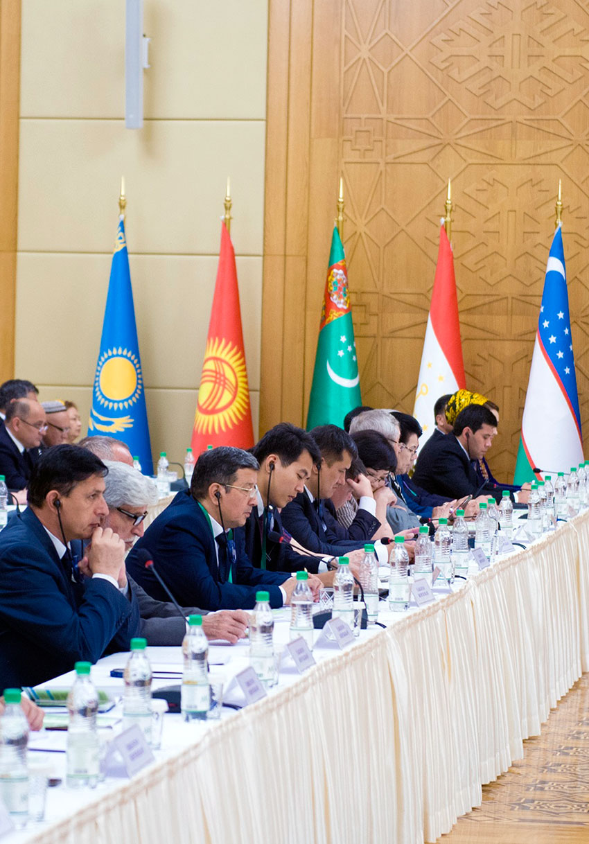 На международном экологическом форуме обсуждаются меры по адаптации стран региона к изменению климата