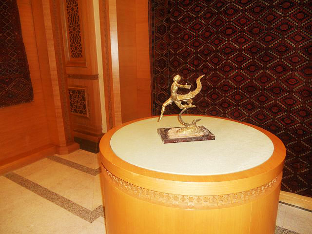 Дашогузские художники и скульпторы посвятили свои работы V Азиаде 