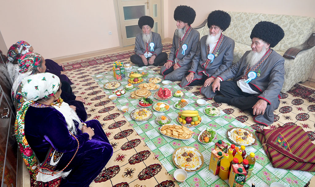 More than 230 families in Ashgabat celebrate housewarming parties in Parahat 7/4 residential area