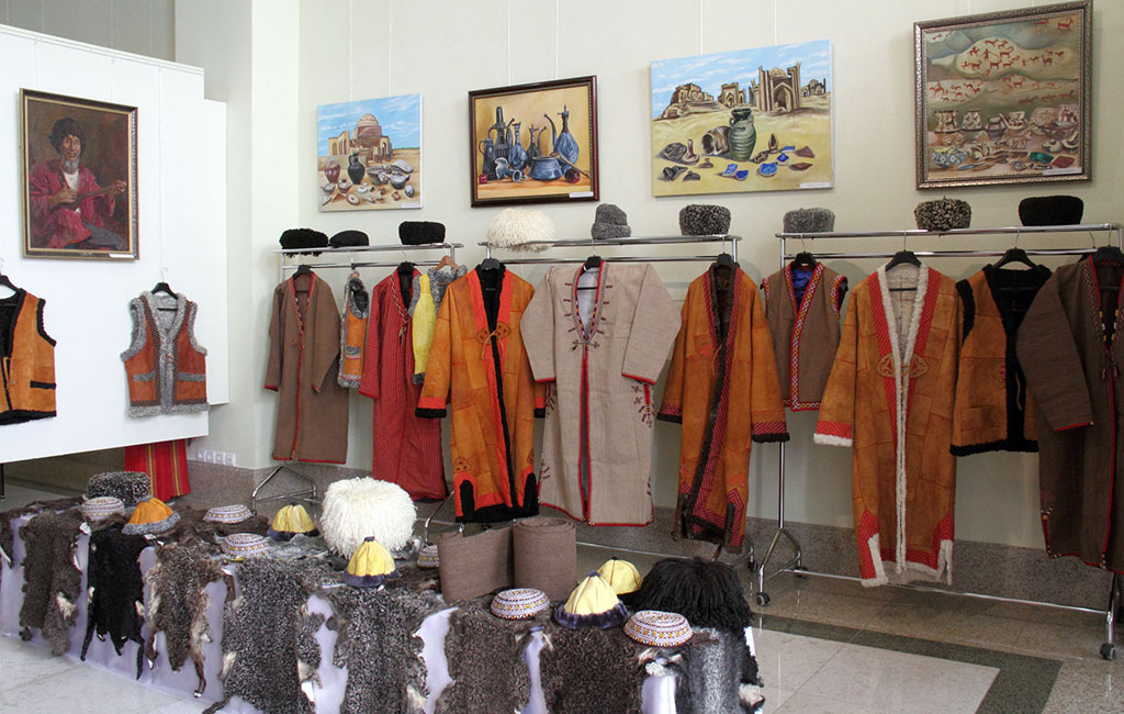 Aşgabatda geçirilýän Medeniýet hepdeliginiň ikinji gününde sergiler guraldy, sahna eserleri görkezildi