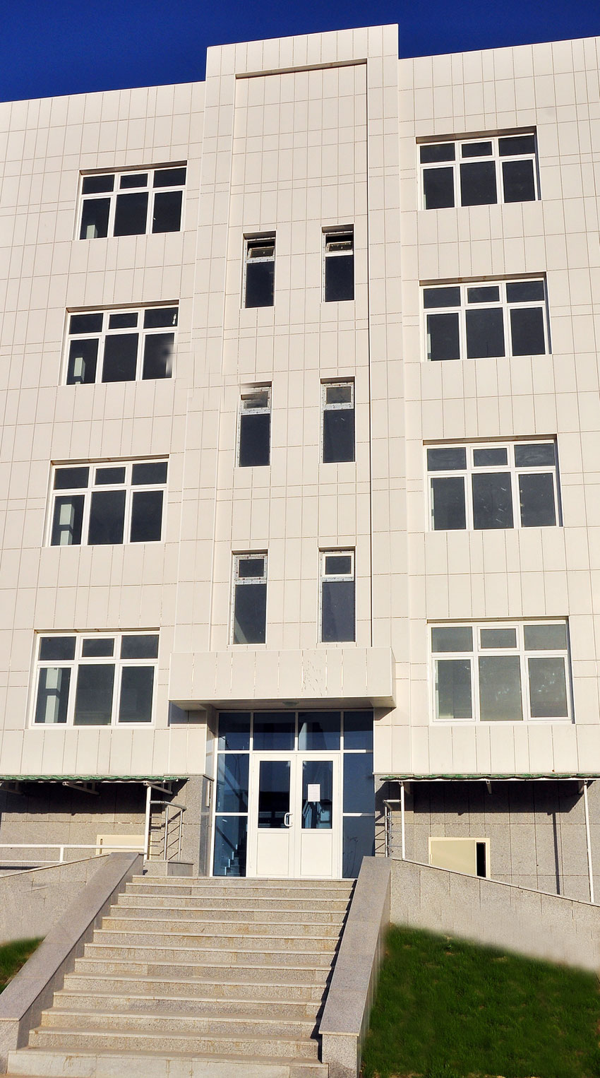 Расширяет границы крупный жилой массив на западе столицы