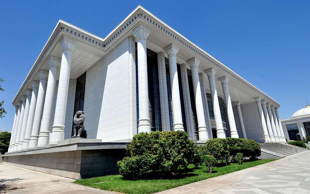 Ряд вузов столицы и регионов завершили вступительную кампанию-2017 