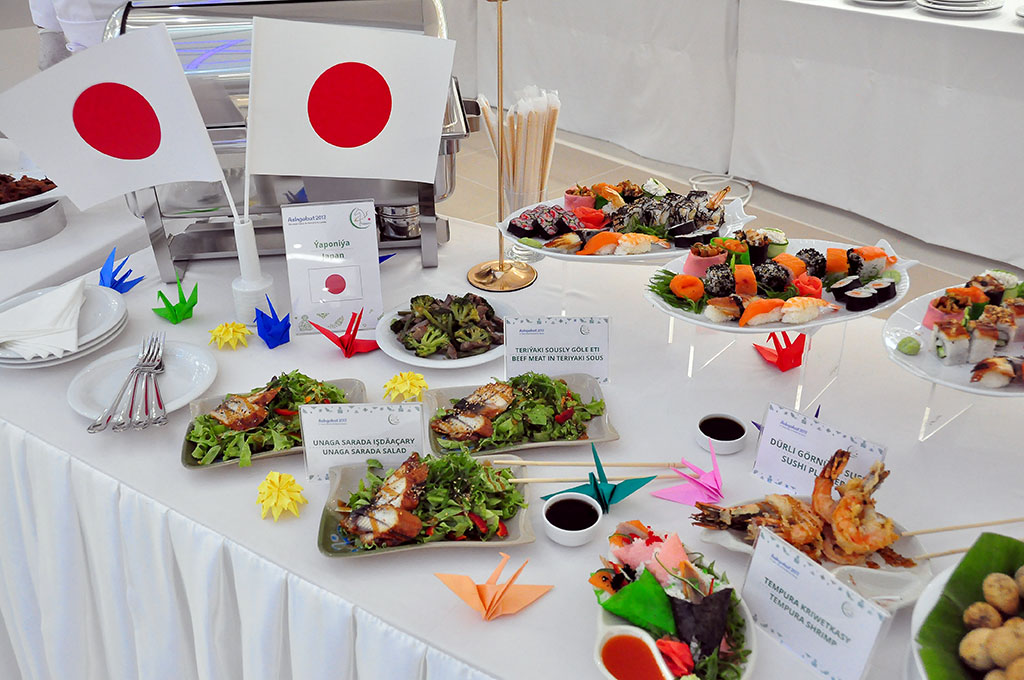 Президент Гурбангулы Бердымухамедов ознакомился с выставкой «Блюда Азиады 2017»