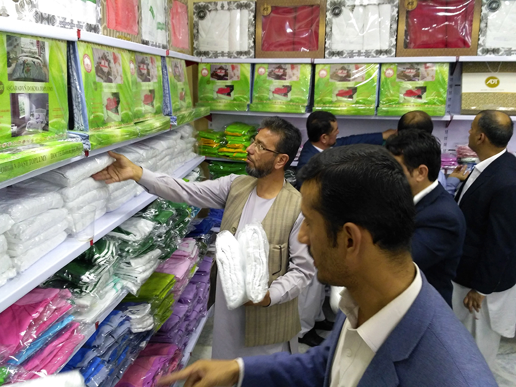 Торговый дом «Туркменистан» в Мазари-Шарифе распахнул двери первым посетителям 