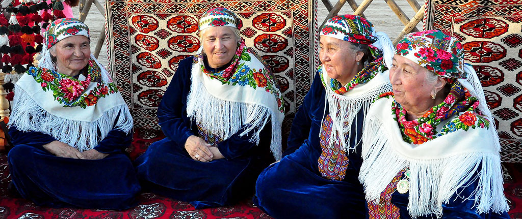 Туркменистанцы празднуют Курбан байрамы