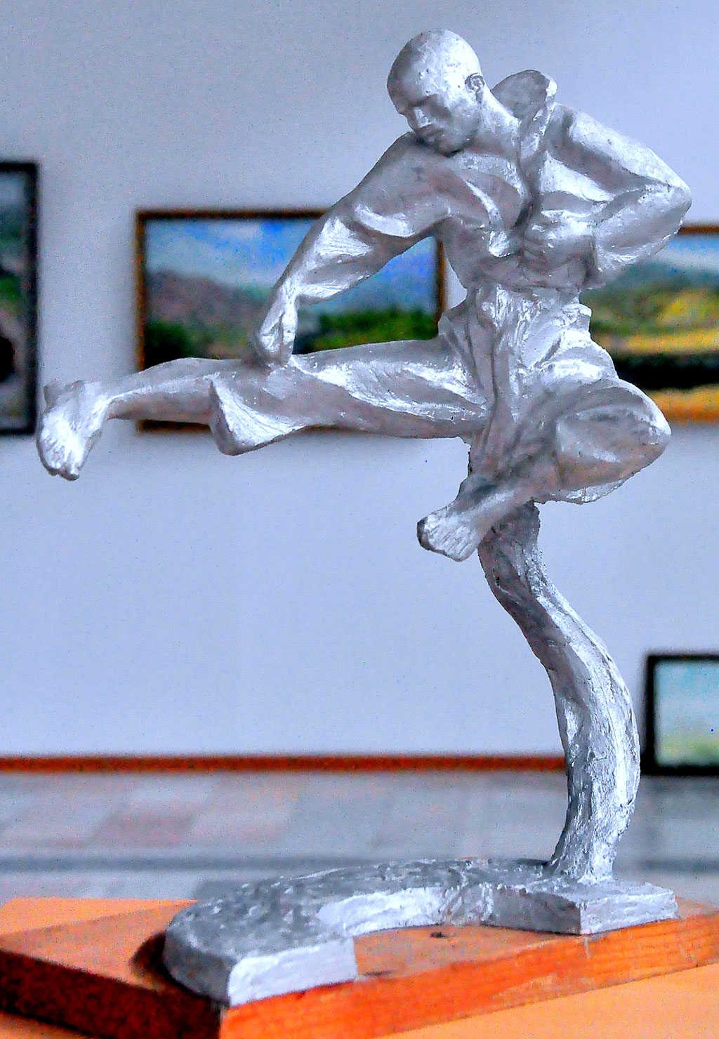 Туркменские живописцы приняли участие в творческом конкурсе, посвящённом Азиаде