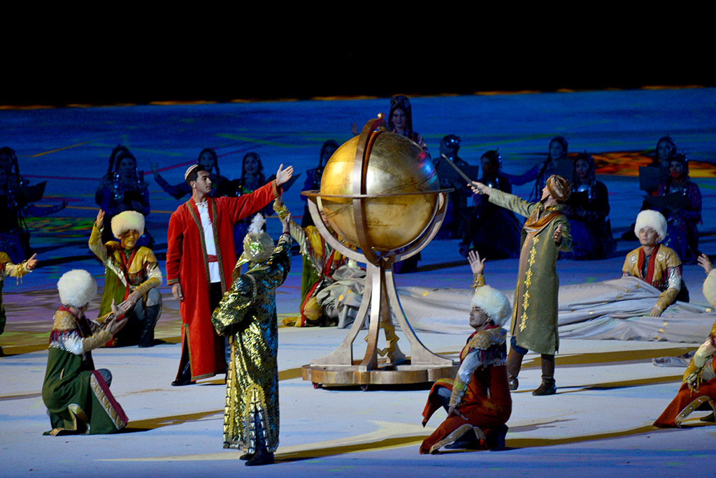 “Aşgabat 2017” oýunlarynyň açylyş dabarasynda türkmenleriň janlandyrylan taryhy: Dhistan we Köneürgenç