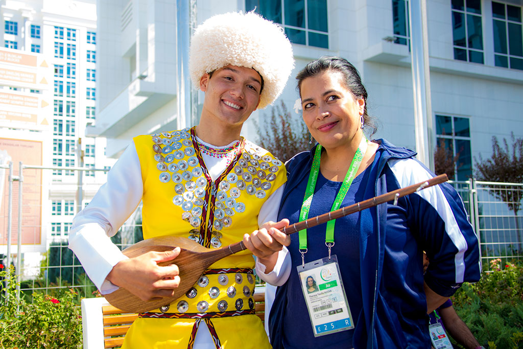 «Aşgabat 2017» oýunlarynyň  bezeg öwüşginlerinde Türkmenistanyň täsin milli mirasy şöhlelendirildi