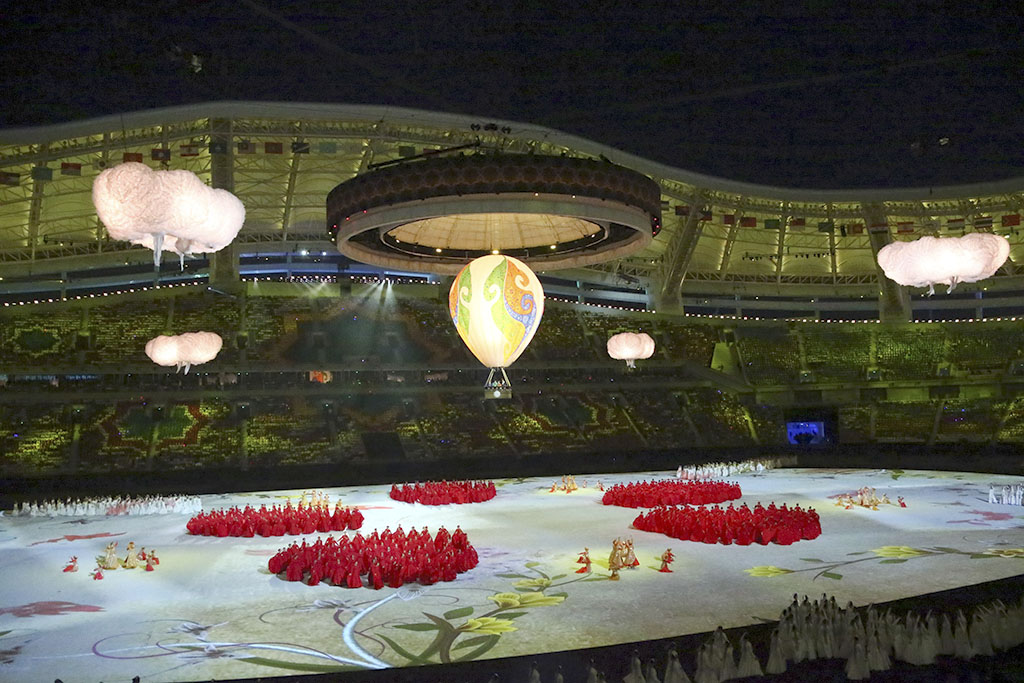 Olimpiýa stadionynda V Aziadanyň ýapylyş dabarasy boldy