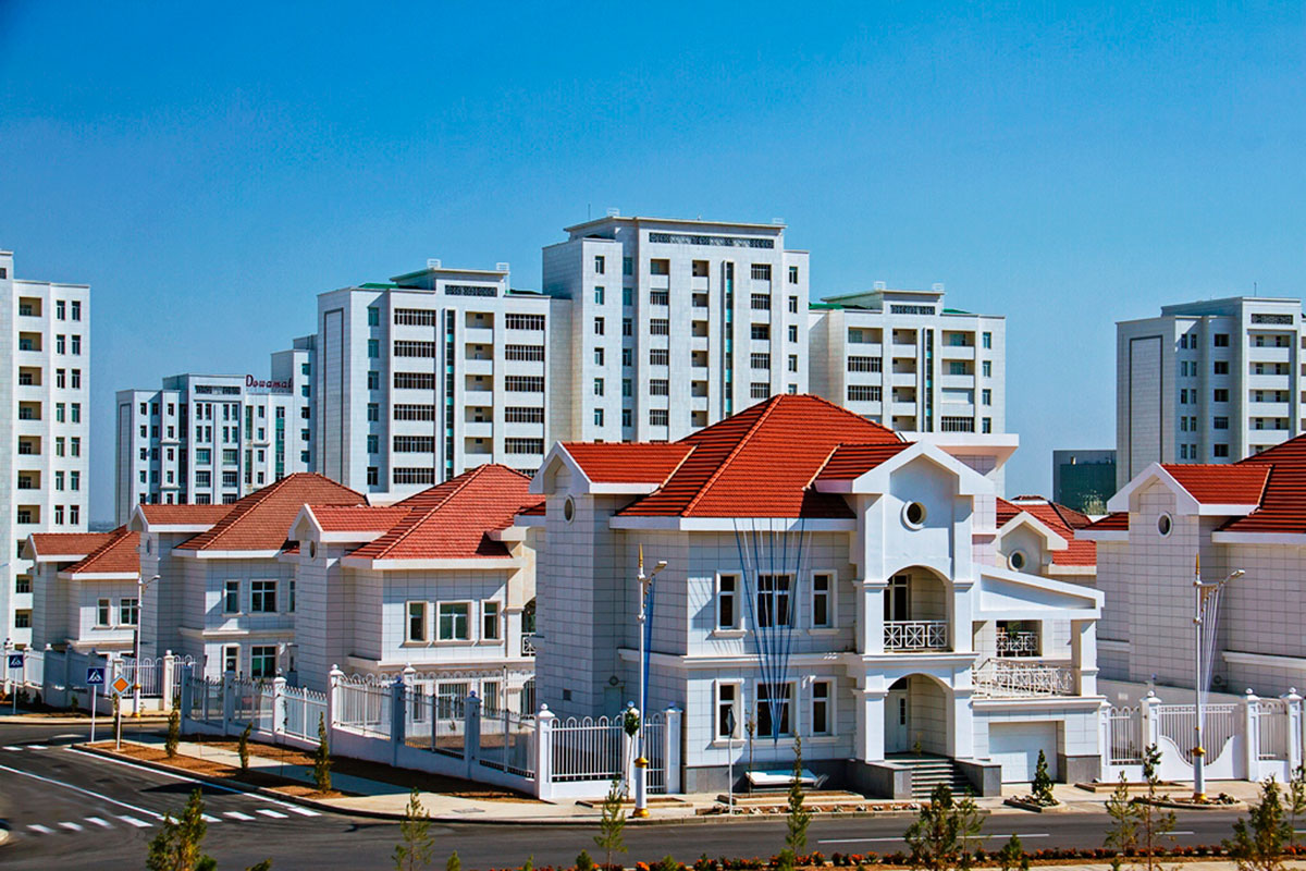 Новый формат жилья для ашхабадцев: три сотни семей справили новоселья в коттеджных домах