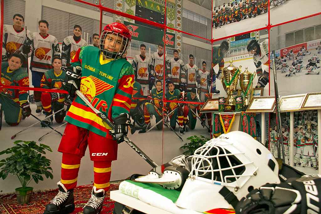 Аспекты международного сотрудничества в сферах образования и спорта обсуждаются в Ашхабаде