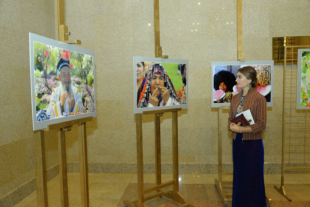 Праздничным концертом во Дворце мукамов открылись Дни узбекской культуры 