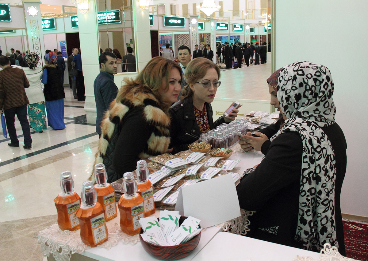 Ashgabat business forum focuses on strengthening interregional partnership