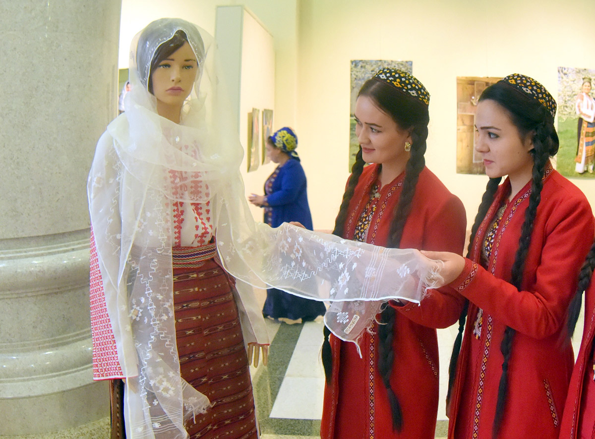 Совместным концертом мастеров искусств завершились Дни румынской культуры 