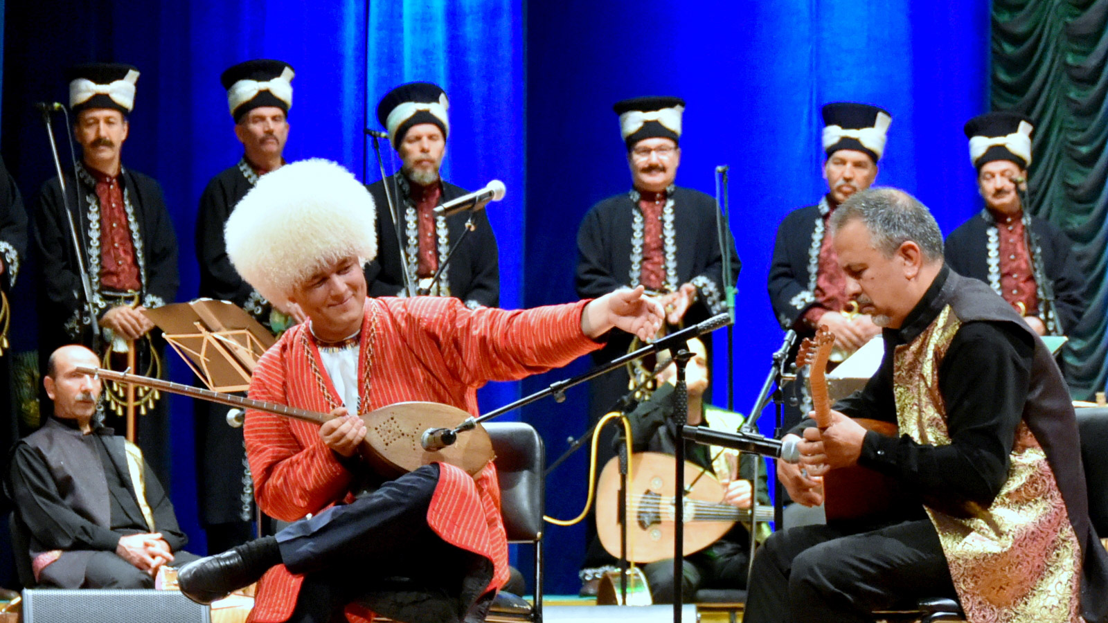 Туркмен песни. Бахши Туркменистана. Духовная культура Туркменистана дутар. Театр Махтумкули в Ашхабаде. Фольклор Туркмении.