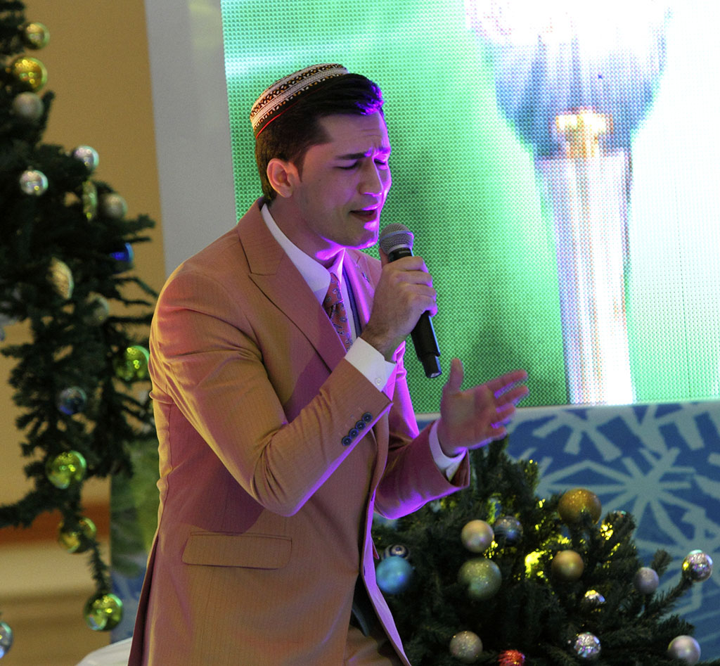 “Ýylyň parlak ýyldyzy” milli estrada bäsleşiginiň ýeňijisi yglan edildi