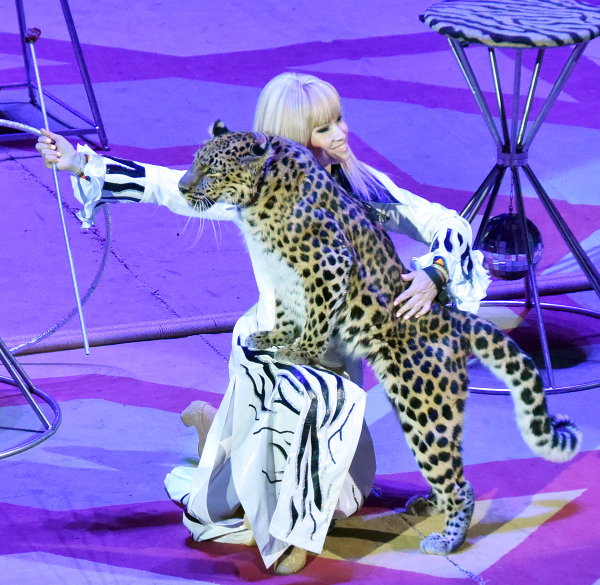 Russiýanyň  sirk artistleriniň  «Ýeňijilere şöhrat!» atly   çykyşlaryna aşgabatly tomaşaçylar ýokary baha berdiler