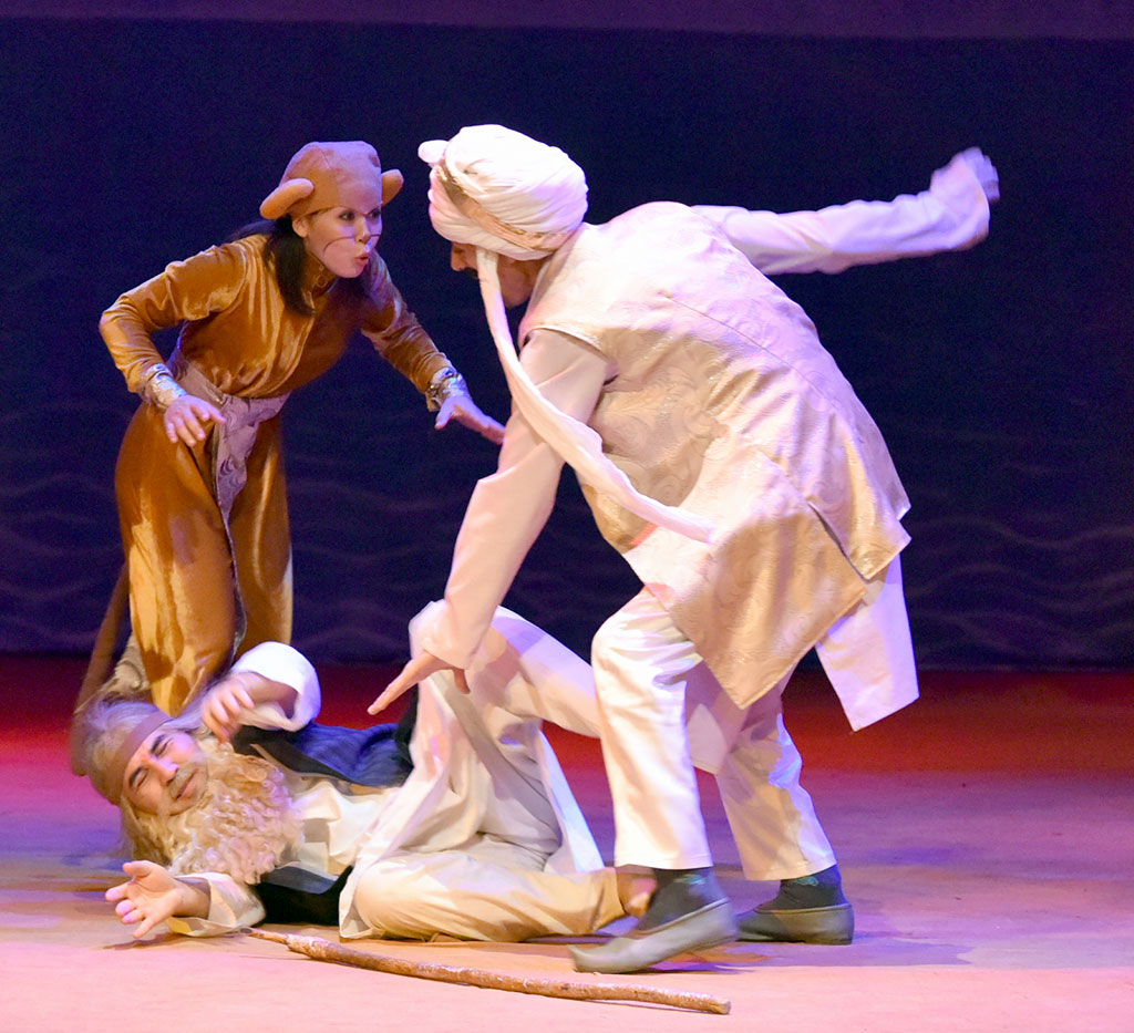 Alp Alrslan adyndaky Milli drama teatrynda «Çandunyň başdan geçirenleri» oýny täzeden sahnalaşdyryldy