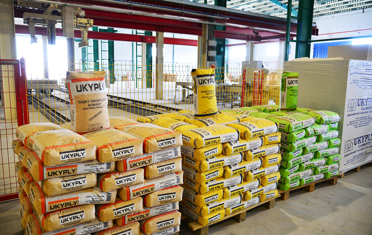 На индивидуальном предприятии в Бахарлынском этрапе выпускаются современные и экологичные стройматериалы